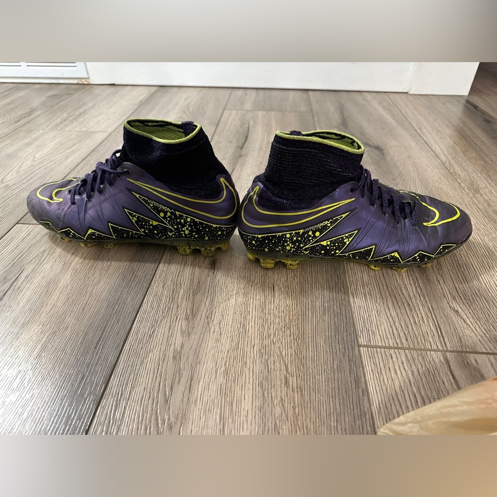 Nike hypervenom phantom 2 purple soccer cleats boots rare size 6 US Men’s shoes